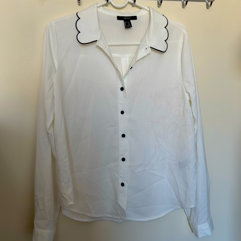 Junior's Sweet Ruffle Peter Pan Collar Button Up Shirt White Small